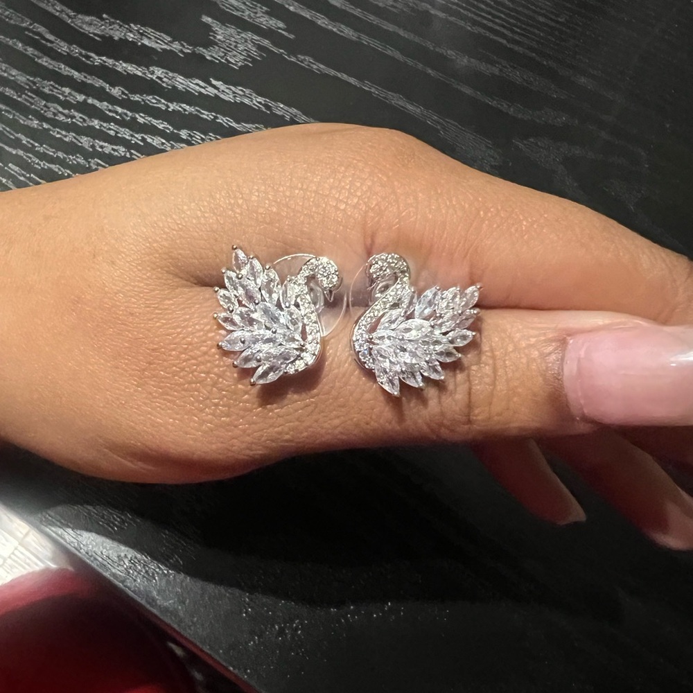 Elegant Silver Swan Earrings